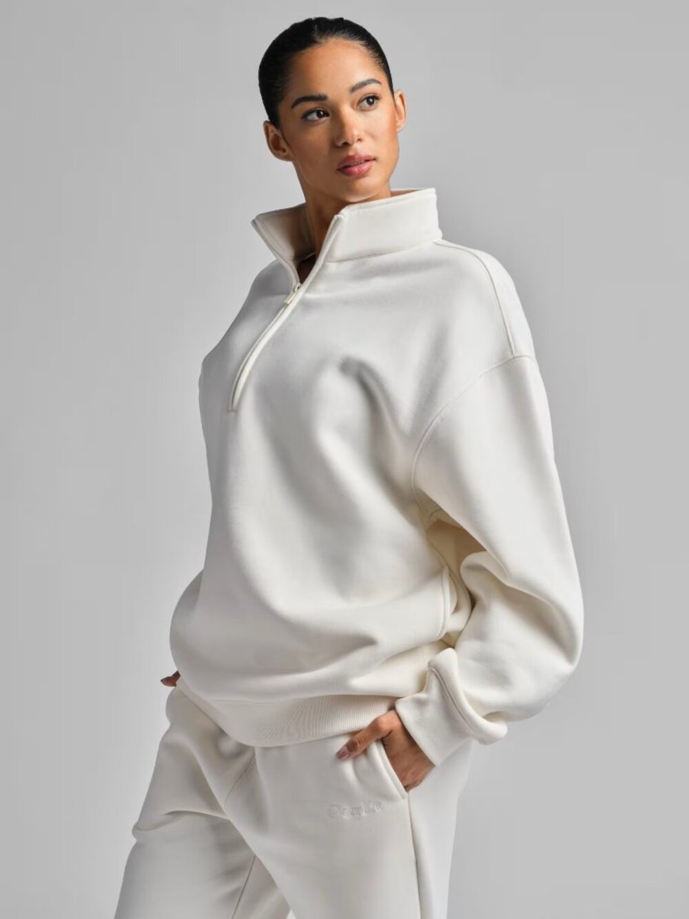 Comfrt Quarter Zip Mock Neck in Shell